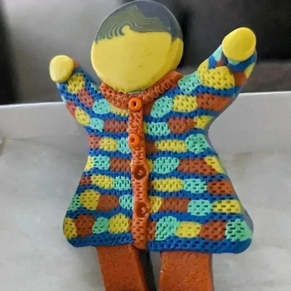 Artisan‎ Made Polymer Clay Figure With Multicolored Detail Brooch Pin - Picture 3 of 4